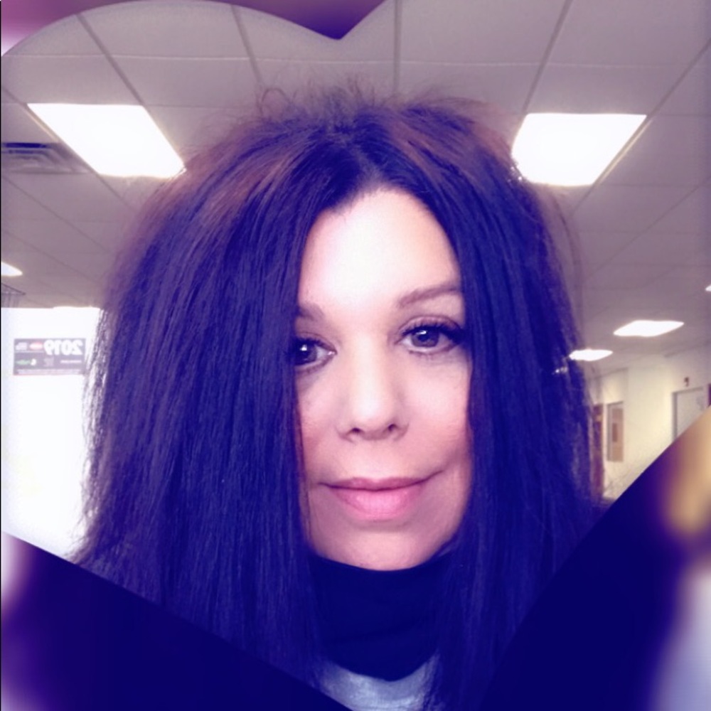Meet your Posher, Alyse